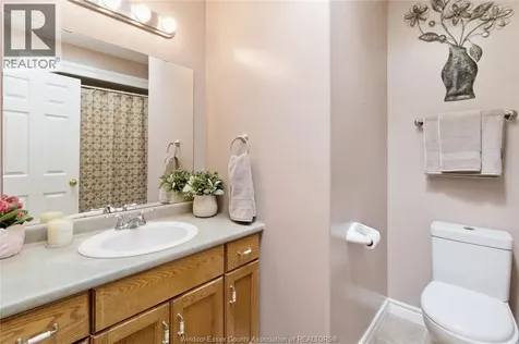 416 Lillian Lane Lakeshore ON N0R 1A0