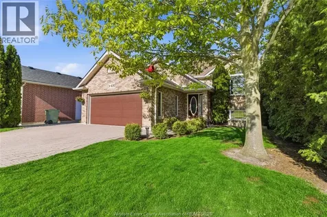 416 Lillian Lane Lakeshore ON N0R 1A0