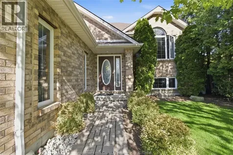 416 Lillian Lane Lakeshore ON N0R 1A0