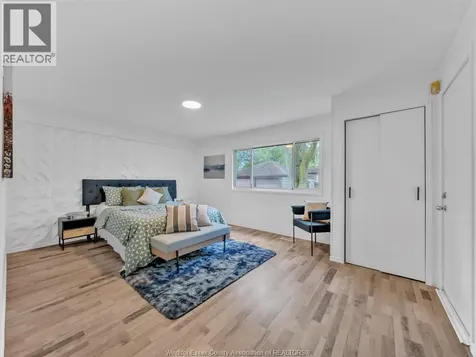 990 Campbell Avenue Windsor ON N9B 2J2