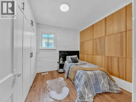 990 Campbell Avenue Windsor ON N9B 2J2