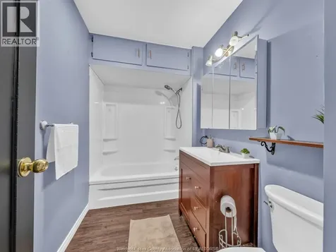 990 Campbell Avenue Windsor ON N9B 2J2