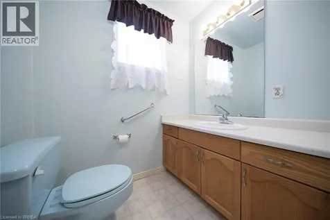 23 Trillium Way Brantford ON N3R 7T7