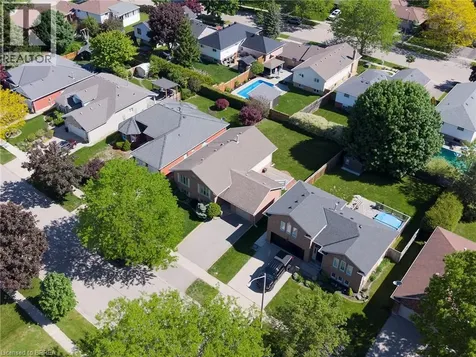 23 Trillium Way Brantford ON N3R 7T7