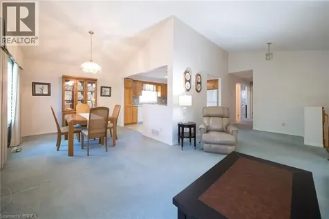 23 Trillium Way Brantford ON N3R 7T7
