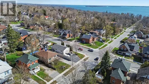 112 Borland Street East Orillia ON L3V 2B7