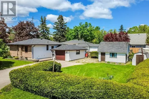 53 Fittons Road West Orillia ON L3V 3V1