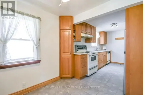 53 Fittons Road West Orillia ON L3V 3V1