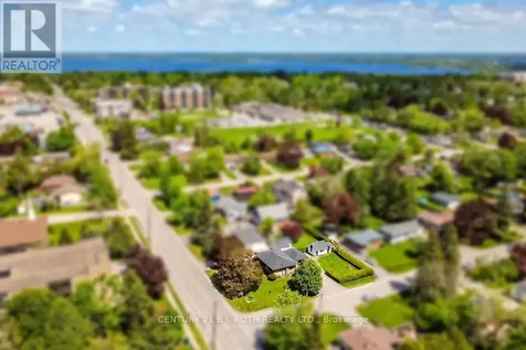 53 Fittons Road West Orillia ON L3V 3V1