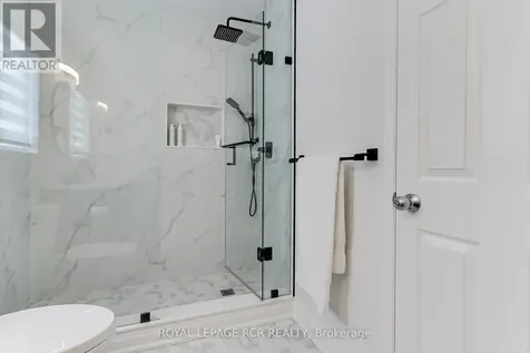 371 Langford Boulevard Bradford West Gwillimbury (bradford) ON L3Z 0P7