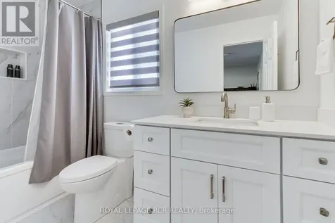 371 Langford Boulevard Bradford West Gwillimbury (bradford) ON L3Z 0P7