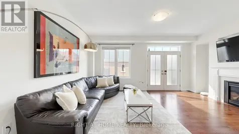 208 Cornell Park Avenue Markham (cornell) ON L6B 0R1