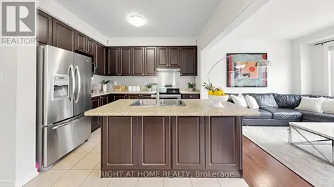 208 Cornell Park Avenue Markham (cornell) ON L6B 0R1