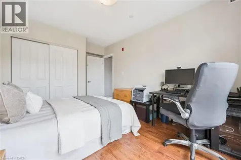 8 Harris Street Cambridge ON N1R 8R1