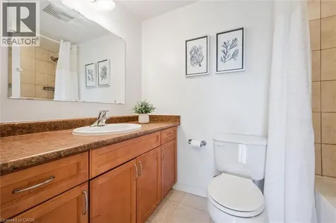 8 Harris Street Cambridge ON N1R 8R1