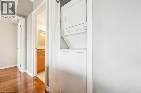 8 Harris Street Cambridge ON N1R 8R1
