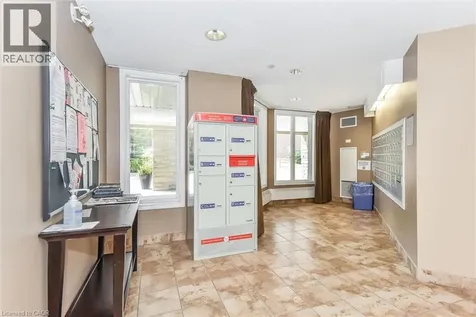 8 Harris Street Cambridge ON N1R 8R1