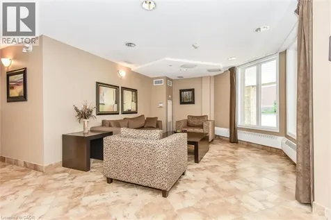 8 Harris Street Cambridge ON N1R 8R1