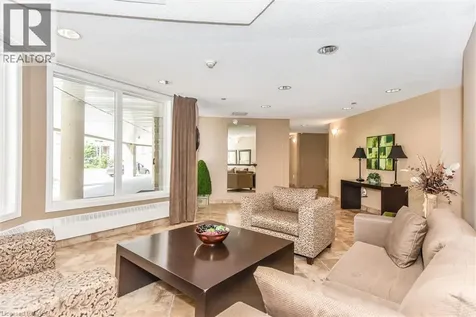 8 Harris Street Cambridge ON N1R 8R1