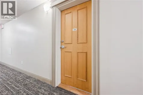 8 Harris Street Cambridge ON N1R 8R1