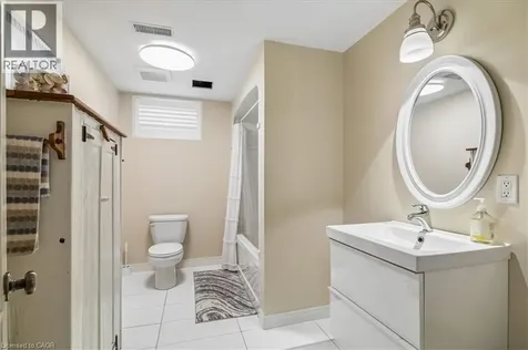573 Beach Boulevard Hamilton ON L8H 6X8