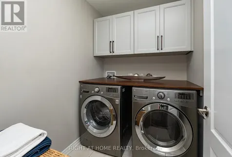 1056 Foxtail Crescent Pickering ON L1X 0E7