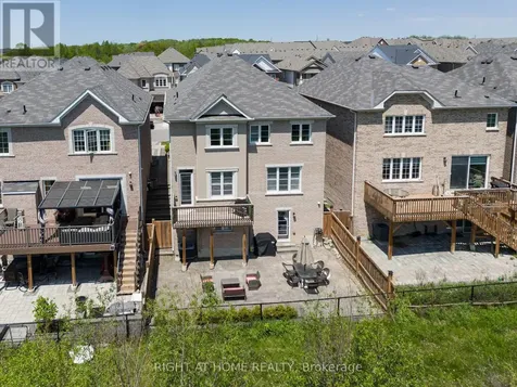 1056 Foxtail Crescent Pickering ON L1X 0E7