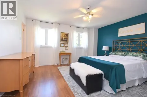 27 Harnesworth Crescent Waterdown ON L8B 0J3