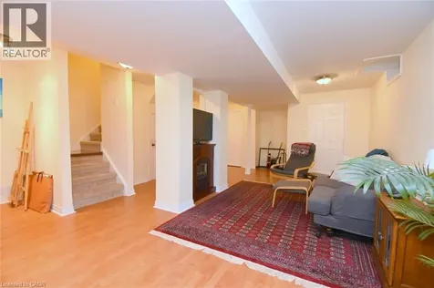 27 Harnesworth Crescent Waterdown ON L8B 0J3