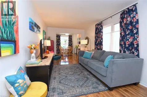 27 Harnesworth Crescent Waterdown ON L8B 0J3