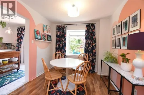27 Harnesworth Crescent Waterdown ON L8B 0J3