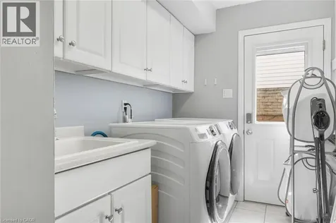2474 Cavendish Drive Burlington ON L7P 3T8