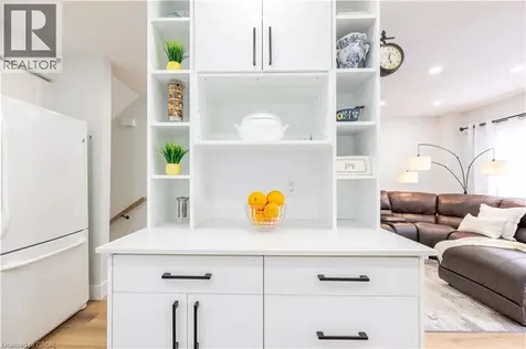 185 Highland Crescent Kitchener ON N2M 5P8
