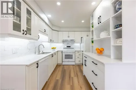 185 Highland Crescent Kitchener ON N2M 5P8