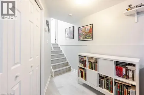 185 Highland Crescent Kitchener ON N2M 5P8