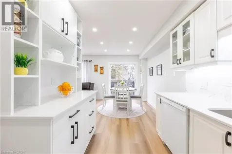 185 Highland Crescent Kitchener ON N2M 5P8