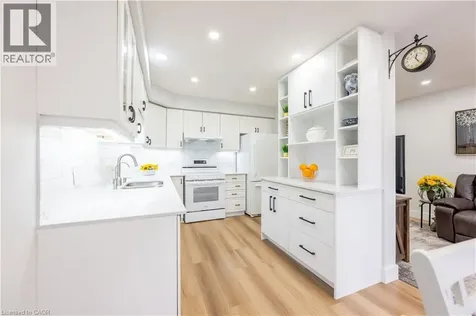 185 Highland Crescent Kitchener ON N2M 5P8