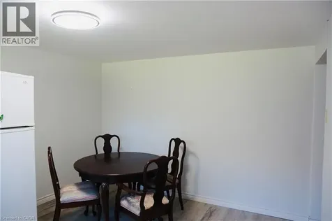 21 Deschene Avenue Hamilton ON L9A 3J8