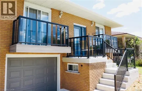 21 Deschene Avenue Hamilton ON L9A 3J8