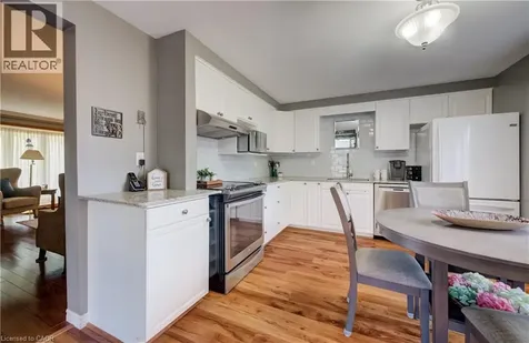 10 Meadow Woods Crescent Kitchener ON N2N 1S5