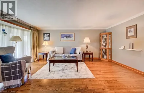 10 Meadow Woods Crescent Kitchener ON N2N 1S5