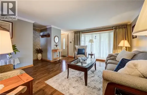 10 Meadow Woods Crescent Kitchener ON N2N 1S5