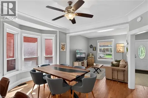 125 Balsam Avenue South Hamilton ON L8M 3B4