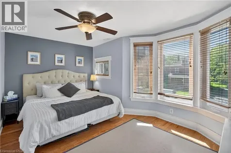 125 Balsam Avenue South Hamilton ON L8M 3B4