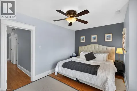 125 Balsam Avenue South Hamilton ON L8M 3B4