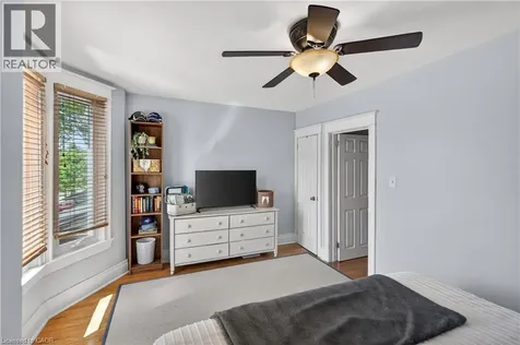 125 Balsam Avenue South Hamilton ON L8M 3B4