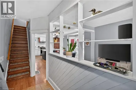 125 Balsam Avenue South Hamilton ON L8M 3B4