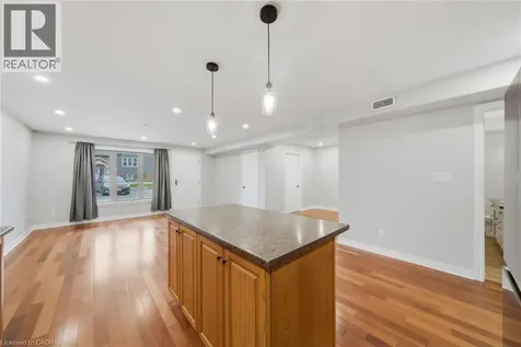 50 Whitlaw Way Paris ON N3L 4C3