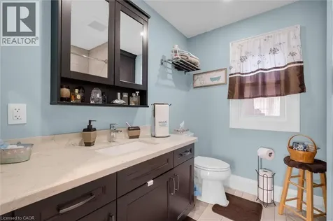 121 Edgemont Street North Hamilton ON L8H 4E2