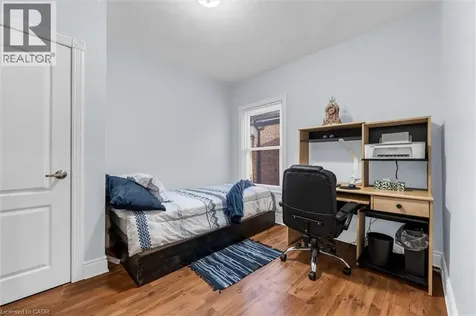 121 Edgemont Street North Hamilton ON L8H 4E2